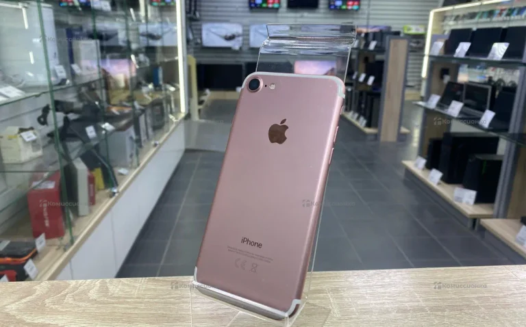 Apple iPhone 7 2/32 ГБ