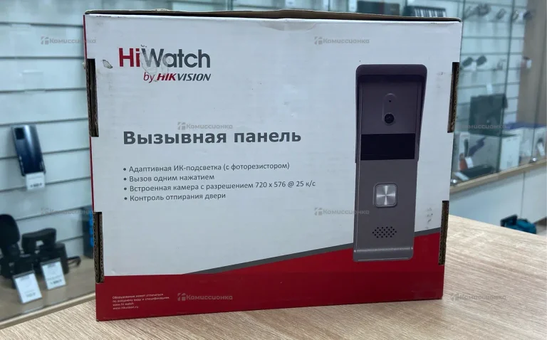 Вызывная панель HIWatch DS-D100P