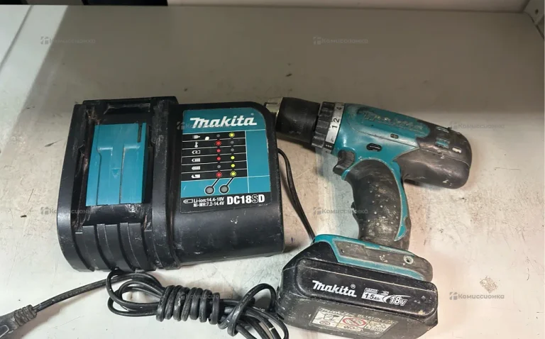 аккумуляторная дрель-шуруповерт Makita DF333D