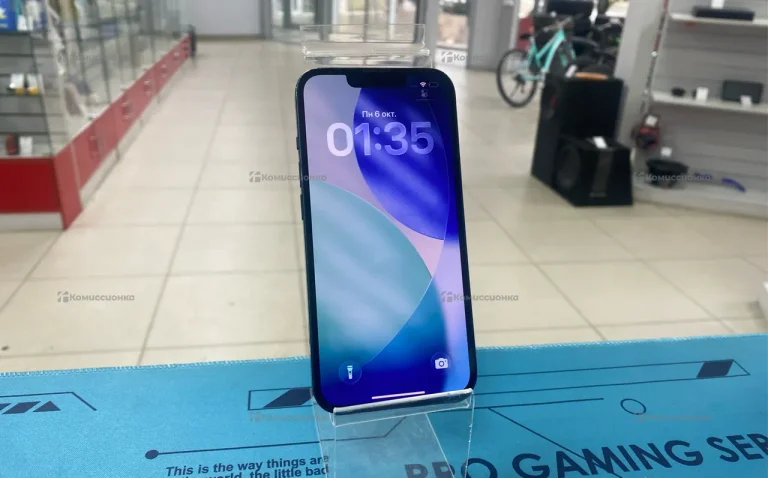 Apple iPhone 13 4/128 ГБ