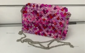 Купить Сумка женская из бусин лиловая/красная/розовая б/у , в Казань Цена:2500рублей