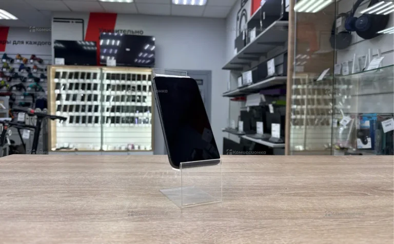 Apple iPhone 11 4/128 ГБ