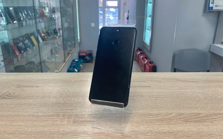 Huawei nova 2 plus 4/64 ГБ