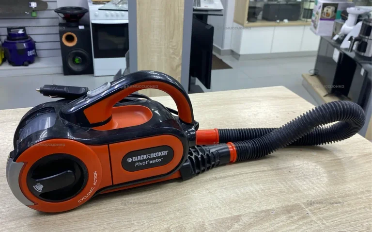 Автомобильный пылесос Black&decker PAV1205