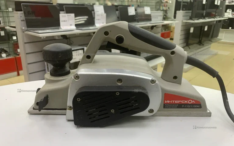 Электрорубанок Интерскол Р-110/1100М