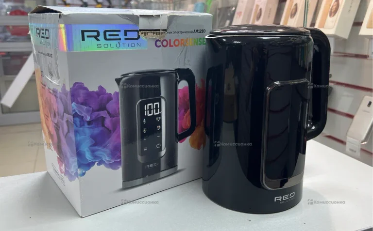 Электрочайник Red colorsense AM120D