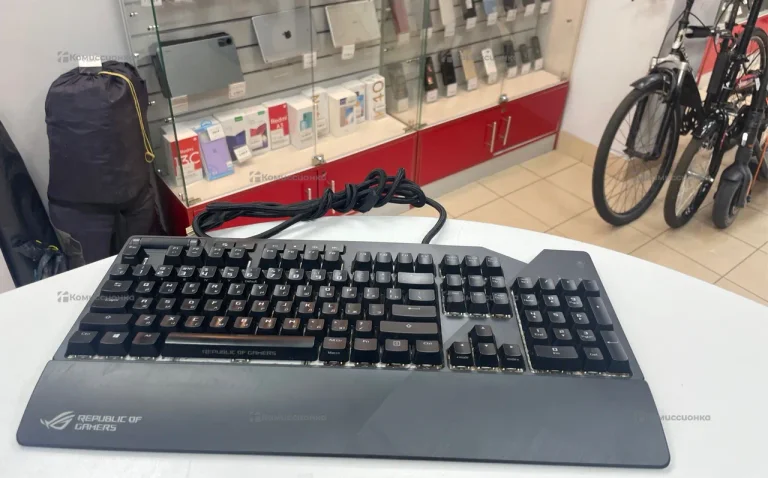 Клавиатура проводная ASUS ROG Strix Flare