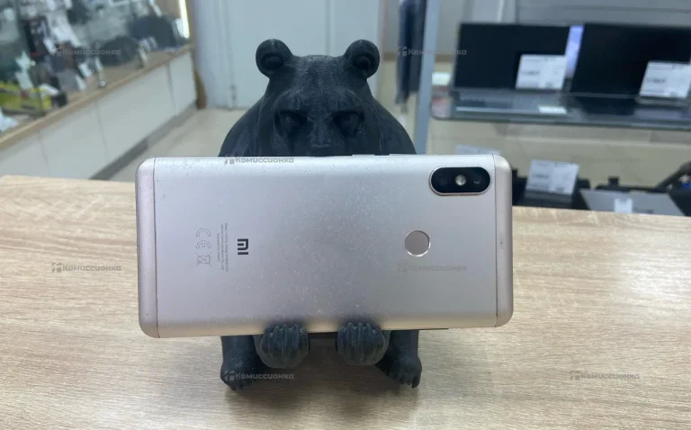 Xiaomi Redmi Note 5 4/64 ГБ