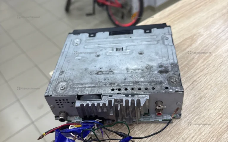 Автомагнитола  Pioneer S100URA