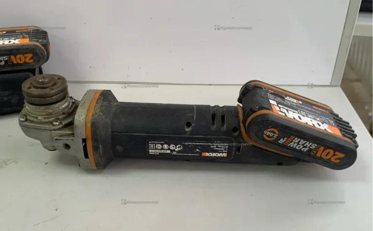 УШМ аккумуляторная Worx WX800 2.0Ач