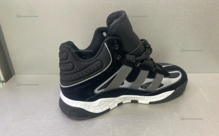 Кроссовки Adidas 41p зима