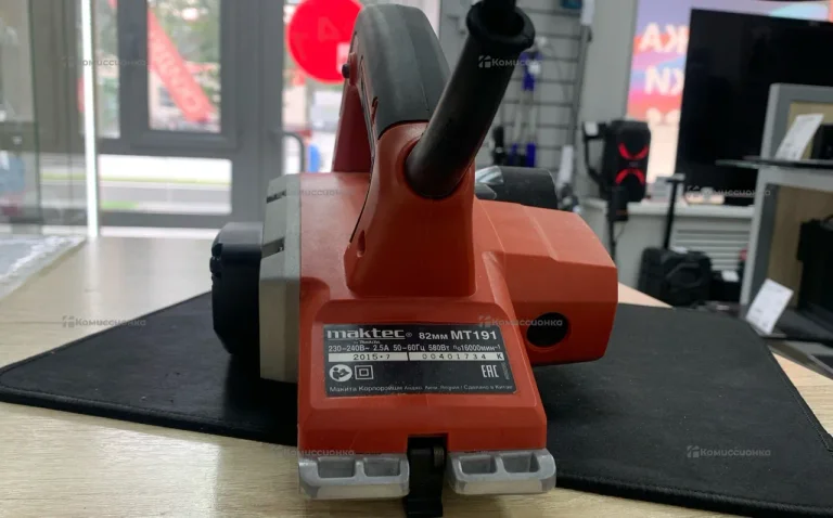 Электрорубанок Maktec MT191