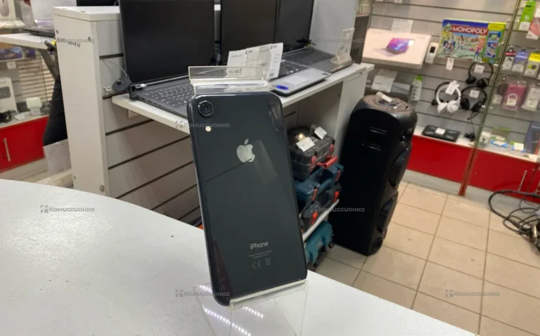 Apple iPhone XR 3/64 ГБ