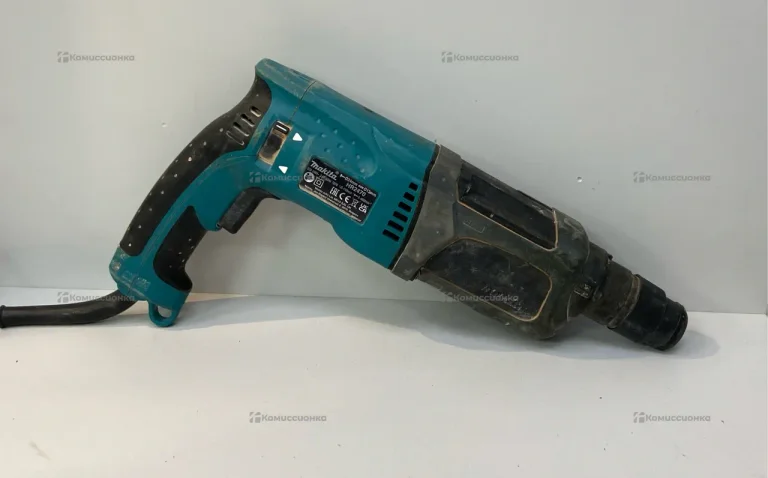 Перфоратор Makita HR2470