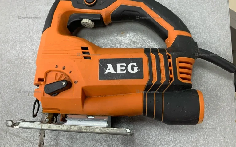 Электролобзик AEG STEP 70