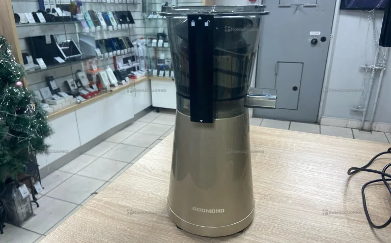 Соковыжималка шнековая Redmond RJ-980S