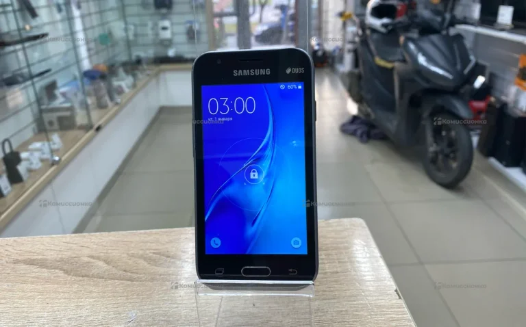 Samsung Galaxy J1 1/8 ГБ