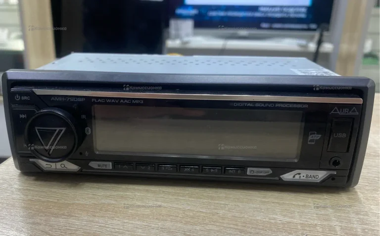 Автомагнитола Aura AMH-79DSP