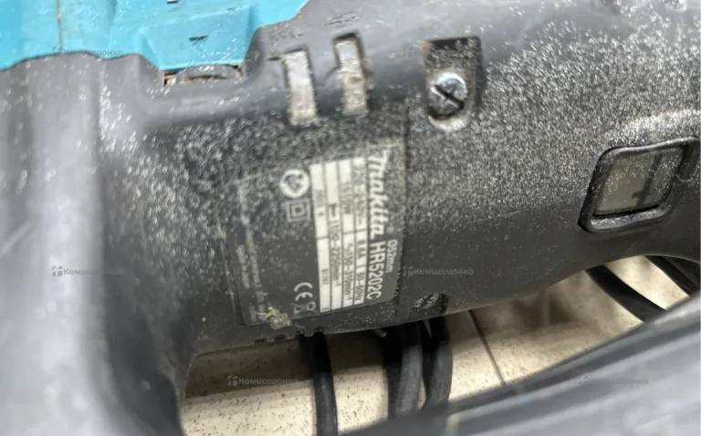 Перфоратор makita HR5202C
