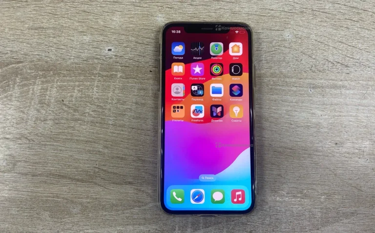 Apple iPhone XS 4/64 ГБ