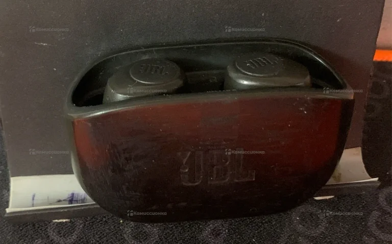 Наушники  JBL