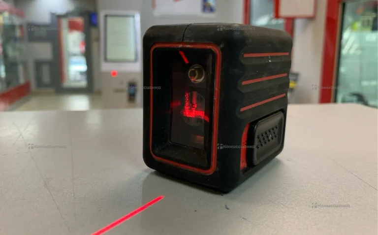 Лазерный уровень CUBE MINI Laser class 2
