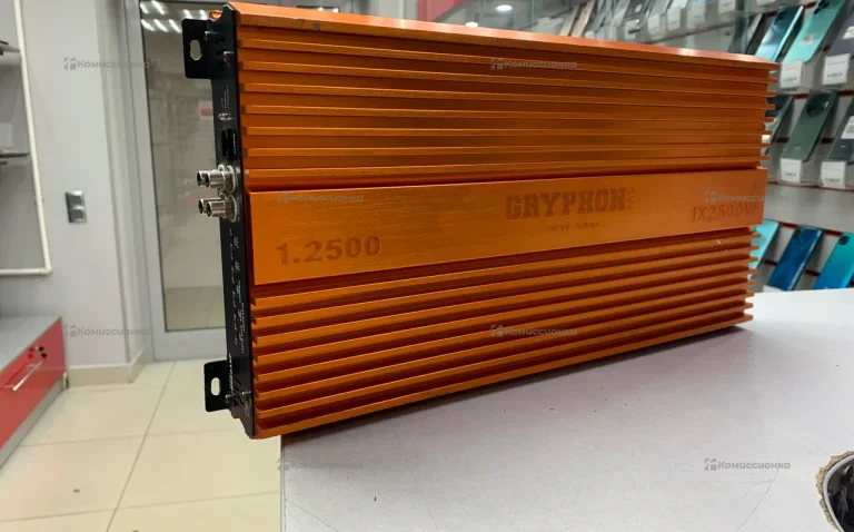 Усилитель  GRYPHONE 1*2500W