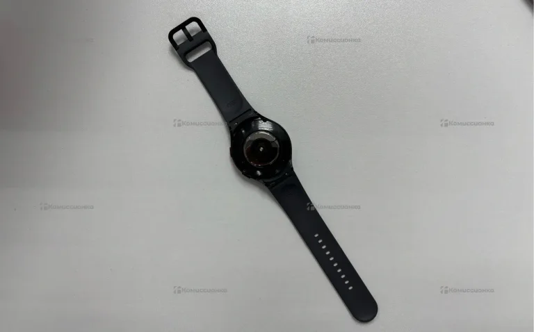 Часы Samsung Galaxy Watch 5 44mm