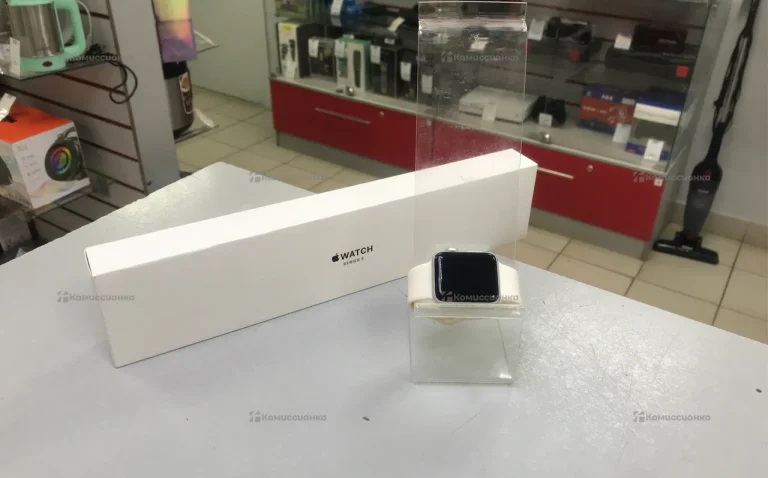 Часы Apple Watch Series 3 38mm