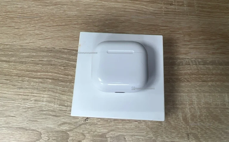 Наушники AirPods 4