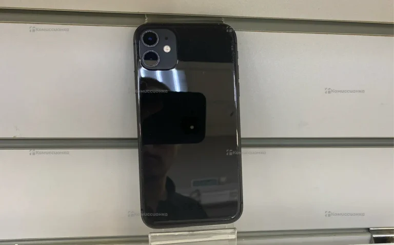 Apple iPhone 11 4/64 ГБ