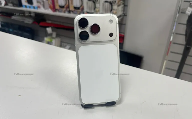 Apple iPhone 17 Pro 8/256 ГБ