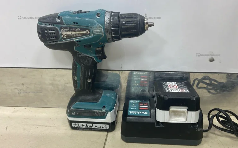Дрель-шуруповерт makita DF347D