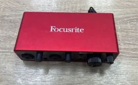 Звуковая карта Focusrite Scarlett 2i2
