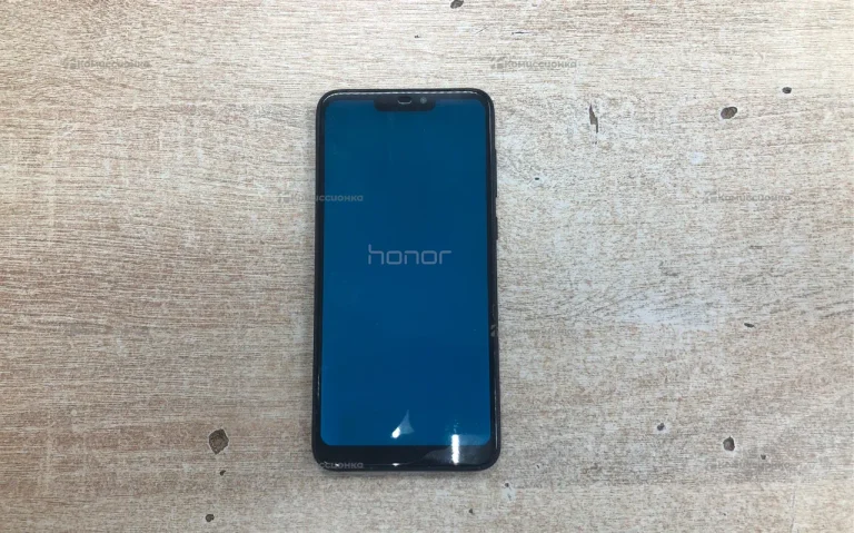 Honor 8C 3/32Gb