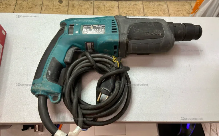 Перфоратор makita HR2470