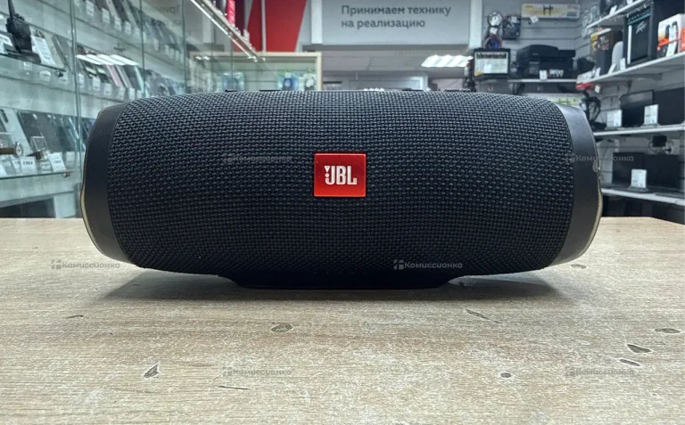 Колонка  JBL Charge 3