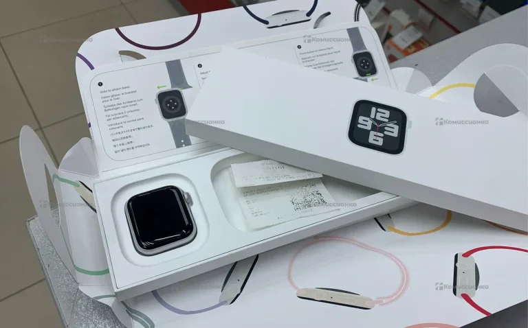 Часы  Apple Watch se2