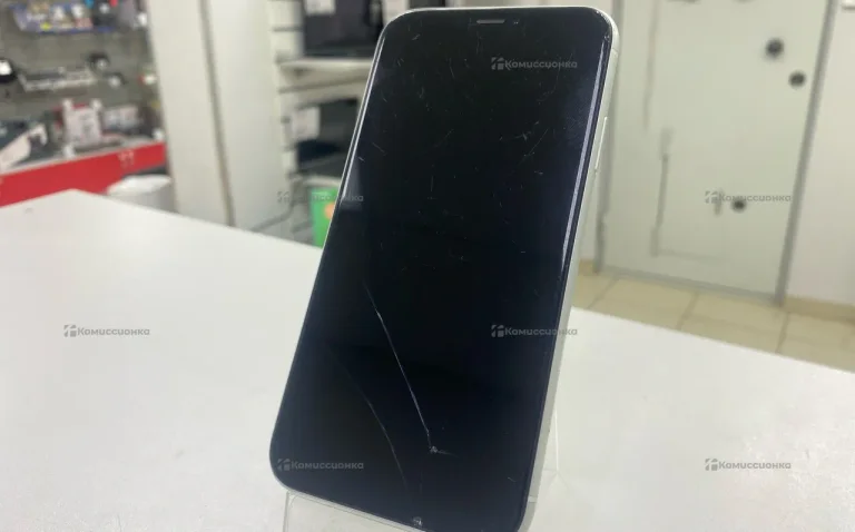 Apple iPhone XR 3/64 ГБ