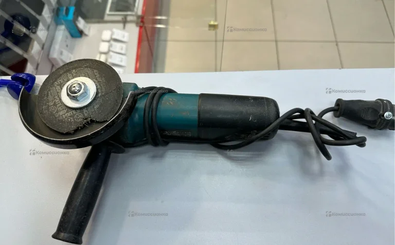 УШМ Makita 9558HN