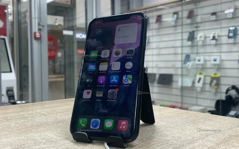 Apple iPhone XR 3/64 ГБ