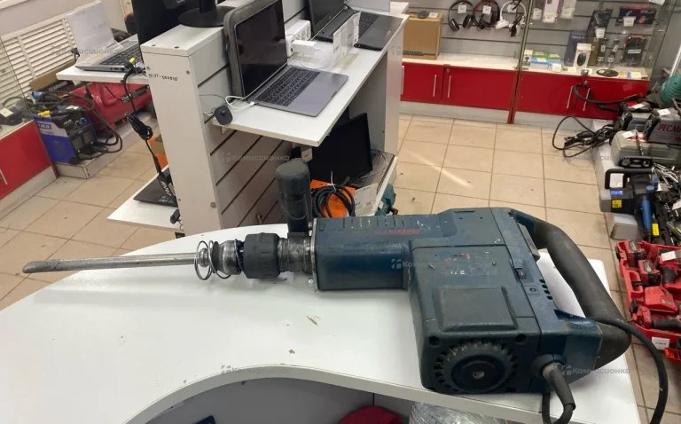 Отбойный молоток Bosch Hammer