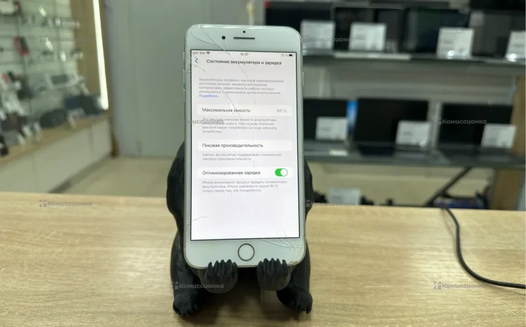 Apple iPhone 8 Plus 3/64 ГБ