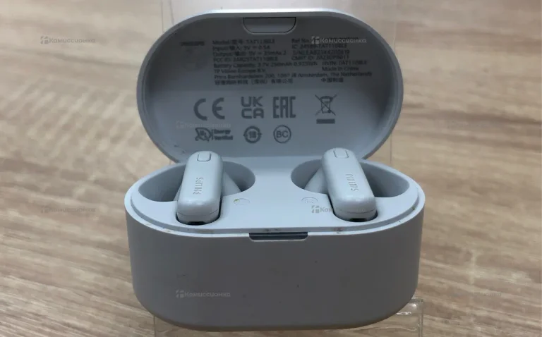 Наушники  Philips 1000 series