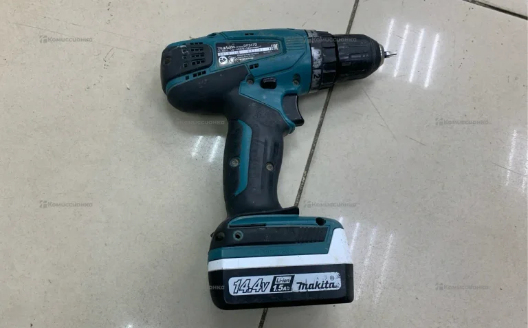 Дрель-шуруповерт makita DF347D