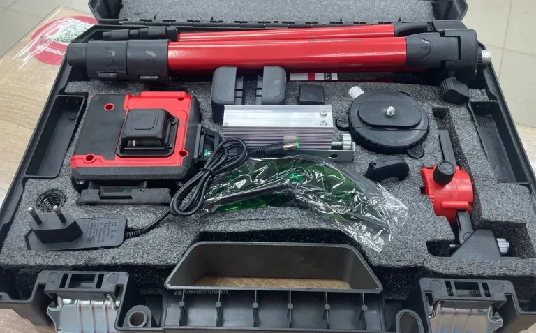 Лазерный уровень Milwaukee реплика