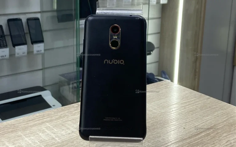 ZTE nubia Z5S mini NX405H 2/16 ГБ