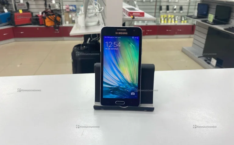 Samsung Galaxy A3 1/16 ГБ
