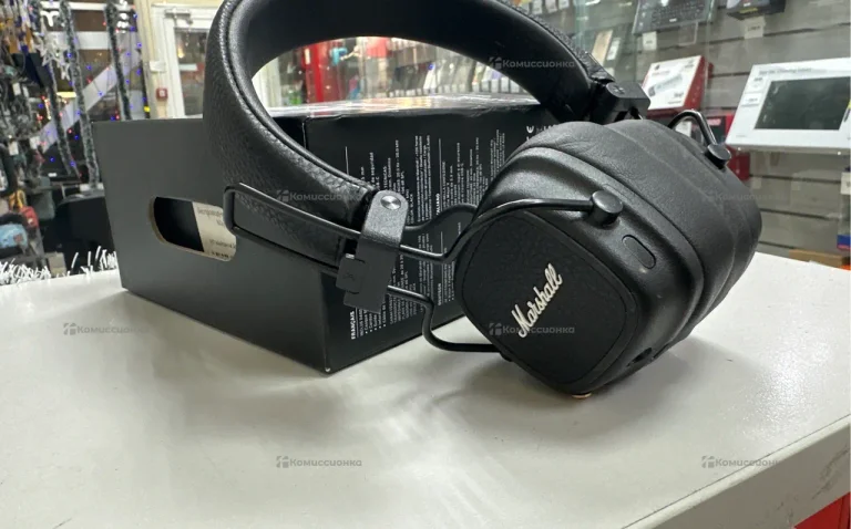 Наушники  Marshall V