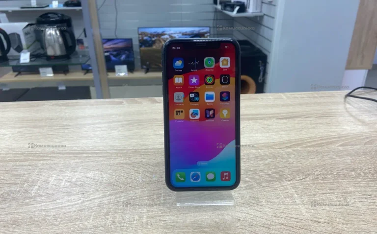 Apple iPhone 11 4/64 ГБ